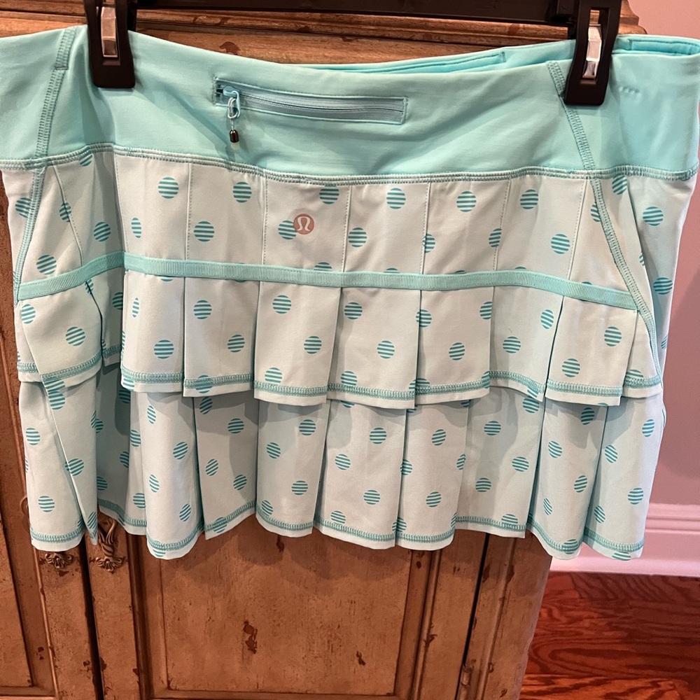 Lulu Skort